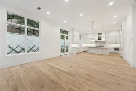 3 Wentworth Green Way Houston TX 77027