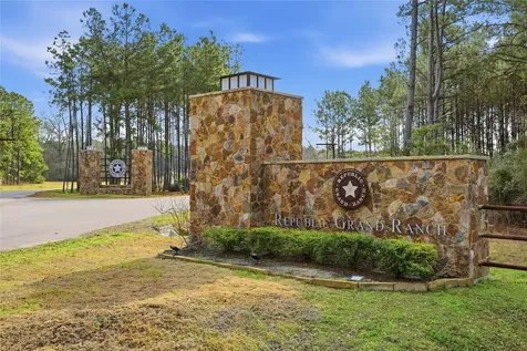 15466 Red Hawk Road Willis TX 77378