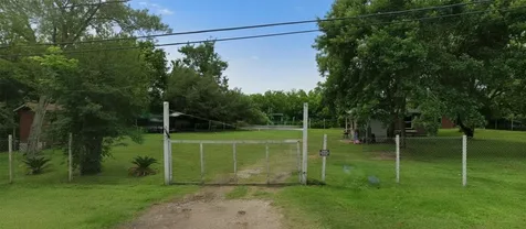 8925 Spruce Street Hitchcock TX 77563