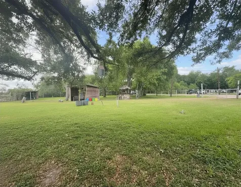 8925 Spruce Street Hitchcock TX 77563