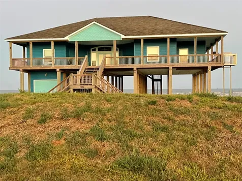 1432 County Road 230 Sargent TX 77414