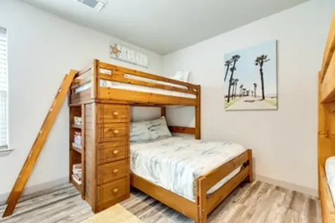 117 Tarpon Avenue Galveston TX 77550
