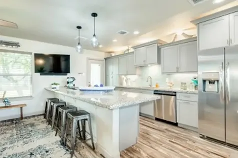 117 Tarpon Avenue Galveston TX 77550