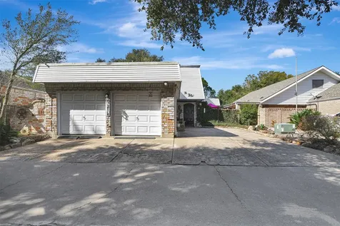 2718 Kissing Camel Court Missouri City TX 77459