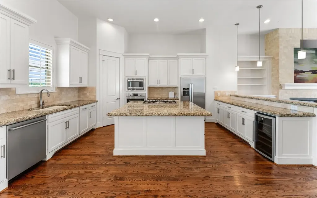 4938 Edison Park Lane Houston TX 77081