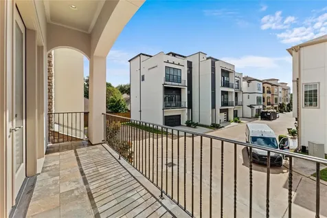 4938 Edison Park Lane Houston TX 77081