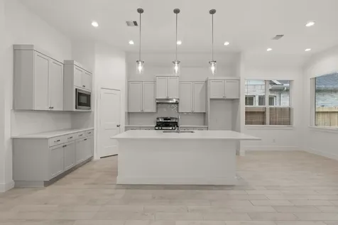 11820 South Pavillion Drive Mont Belvieu TX 77523