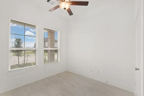 11820 South Pavillion Drive Mont Belvieu TX 77523