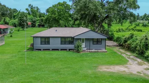 6615 Live Oak Drive Jones Creek TX 77541