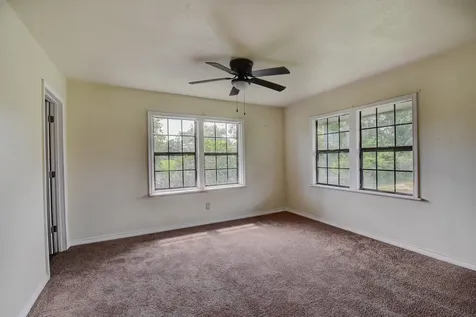 6615 Live Oak Drive Jones Creek TX 77541