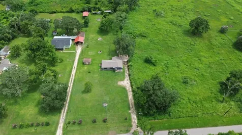 6615 Live Oak Drive Jones Creek TX 77541