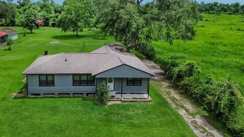 6615 Live Oak Drive Jones Creek TX 77541