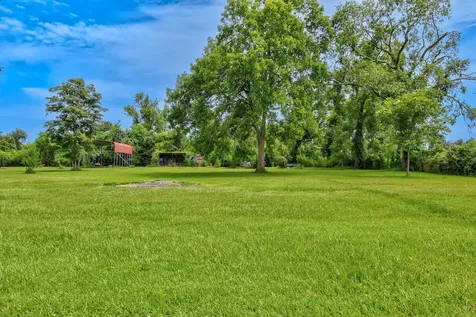 6615 Live Oak Drive Jones Creek TX 77541