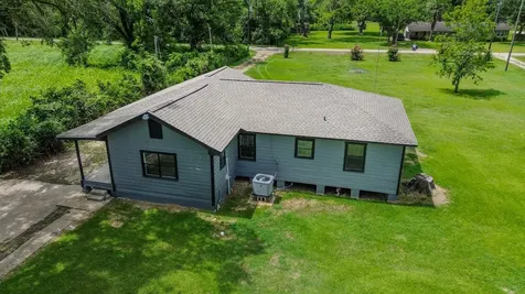 6615 Live Oak Drive Jones Creek TX 77541