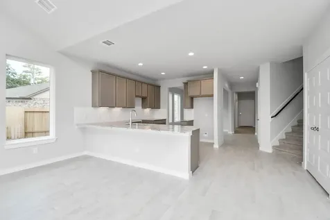 5718 Sandhill Oak Trail Houston TX 77066