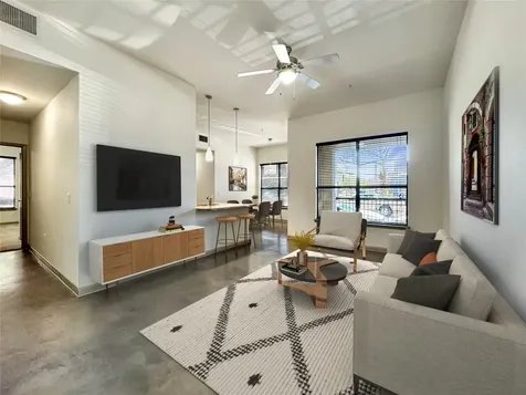 306 Mcgowen Street 1126 Houston TX 77006