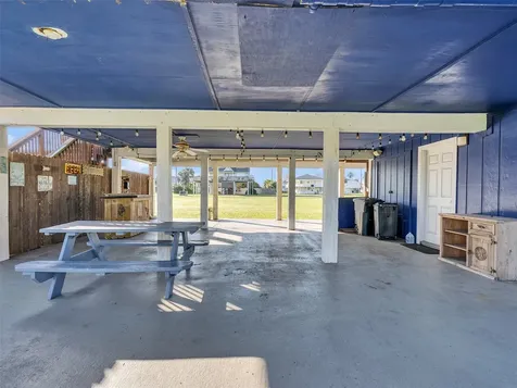 16527 Lewis Scott Road Jamaica Beach TX 77554