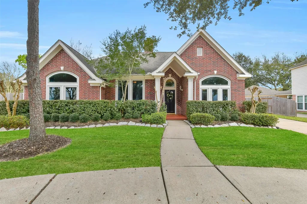 2211 Summer Reef Drive League City TX 77573