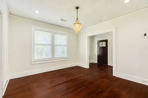 5022 Woodrow Avenue Galveston TX 77551