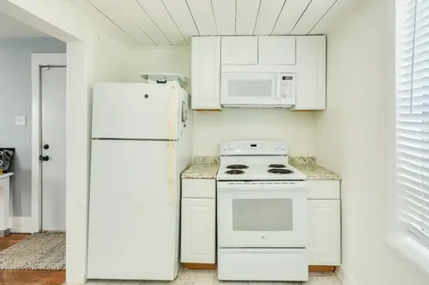 5022 Woodrow Avenue Galveston TX 77551