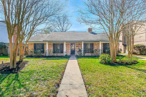 5607 Oak Trail Lane Houston TX 77091