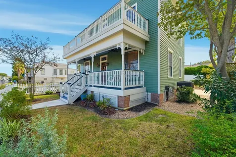 1001 Avenue K Avenue Galveston TX 77550