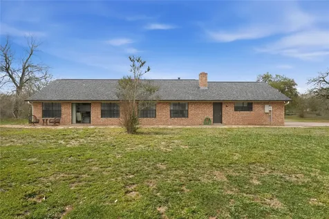 3342 Forest Hill East Road La Grange TX 78945