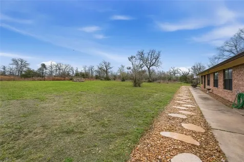 3342 Forest Hill East Road La Grange TX 78945