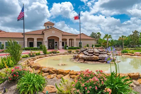1201 N Riviera Circle Pearland TX 77581