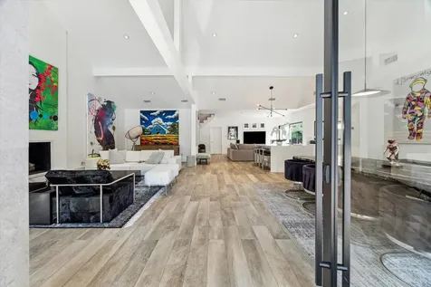 5406 Woodway Drive Houston TX 77056