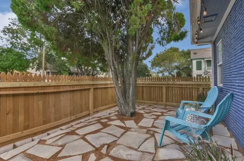 1317 26th Street Galveston TX 77550