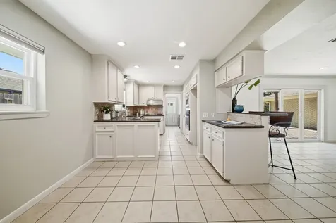10211 Cliffwood Drive Houston TX 77035