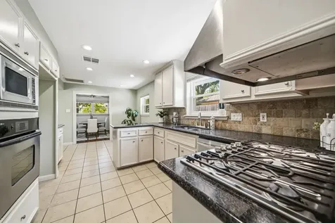 10211 Cliffwood Drive Houston TX 77035