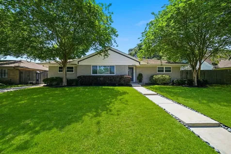 10211 Cliffwood Drive Houston TX 77035