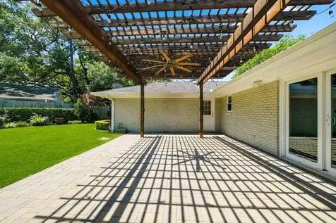 10211 Cliffwood Drive Houston TX 77035