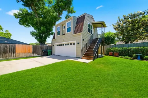 10211 Cliffwood Drive Houston TX 77035