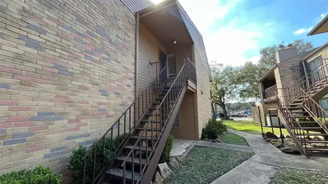 10555 Turtlewood Court 201 Houston TX 77072