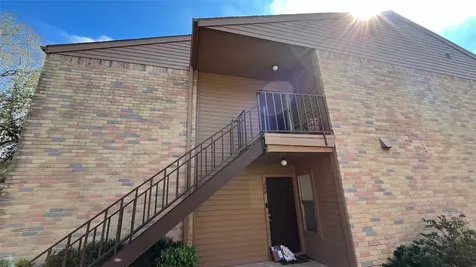10555 Turtlewood Court 201 Houston TX 77072