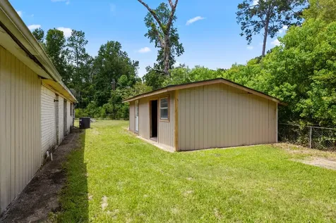 140 Friar Tuck Road Shepherd TX 77371