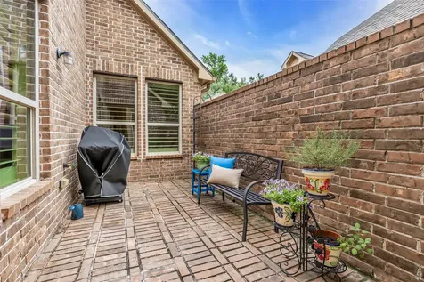 46 Danby Place Tomball TX 77375