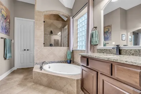 46 Danby Place Tomball TX 77375
