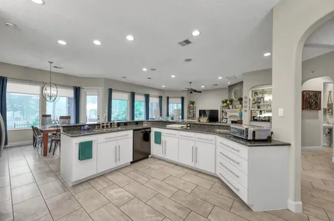 204 W Pines Drive Montgomery TX 77356
