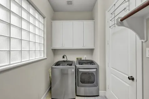 204 W Pines Drive Montgomery TX 77356