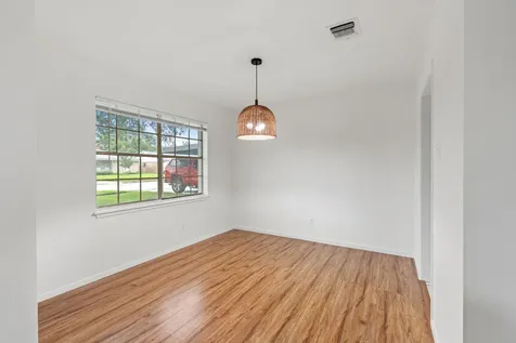 822 N Kaufman Drive Deer Park TX 77536
