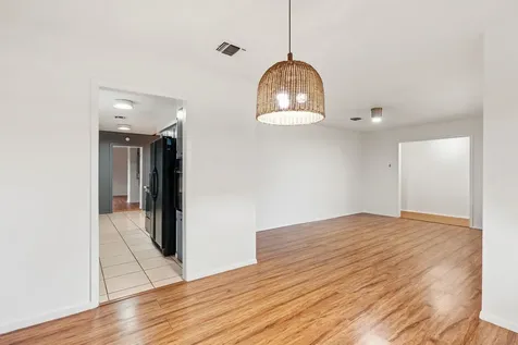 822 N Kaufman Drive Deer Park TX 77536