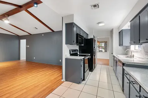 822 N Kaufman Drive Deer Park TX 77536