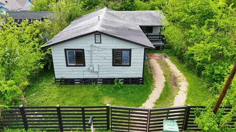 4909 Falls Street Houston TX 77026