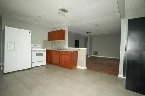 4909 Falls Street Houston TX 77026