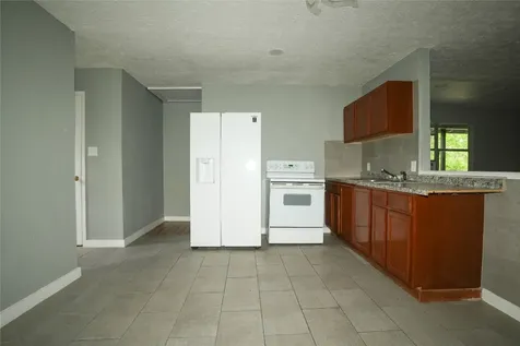 4909 Falls Street Houston TX 77026