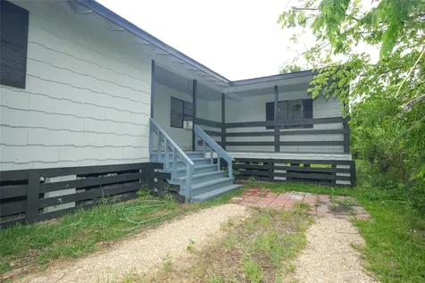 4909 Falls Street Houston TX 77026